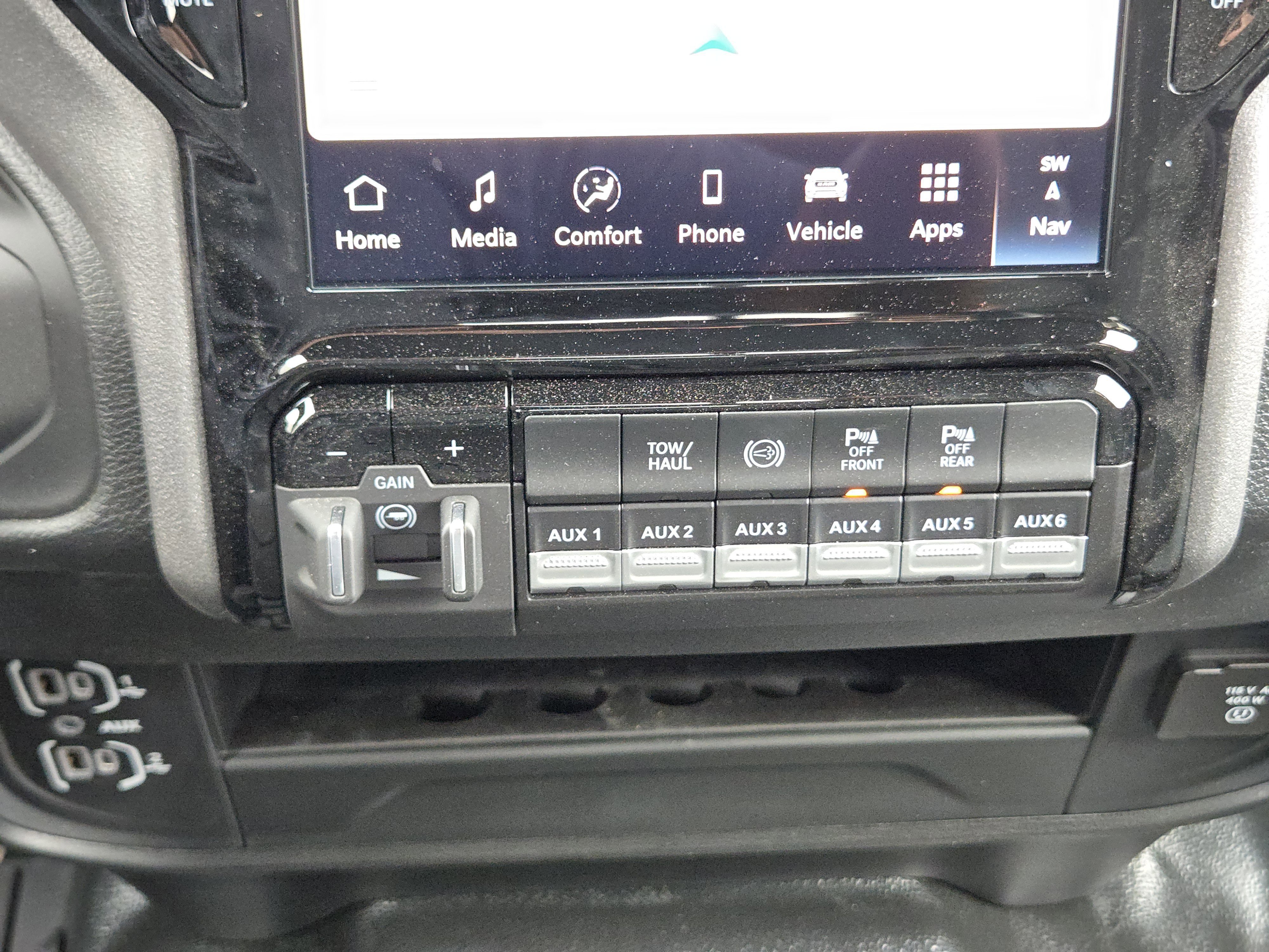 New 2026 RAM 2500 Tradesman AWD/4WD image 16