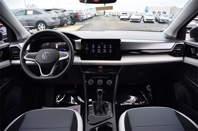 Certified 2025 Volkswagen Taos S image 7