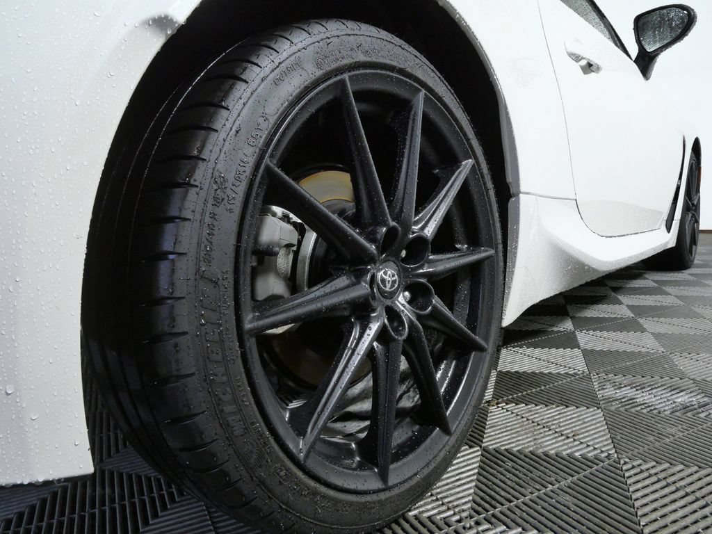 Used 2025 Toyota GR86 Premium w/ ALL Weather Mat Package (TMS) RWD image 30
