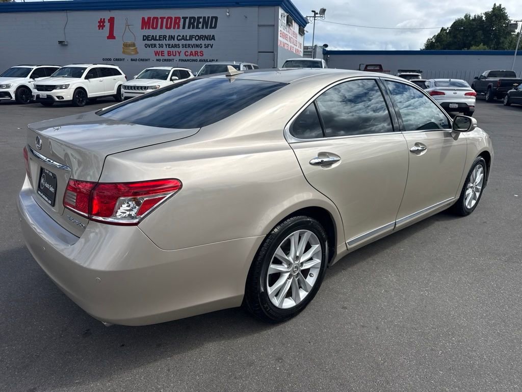 Used 2011 Lexus ES 350 FWD image 4
