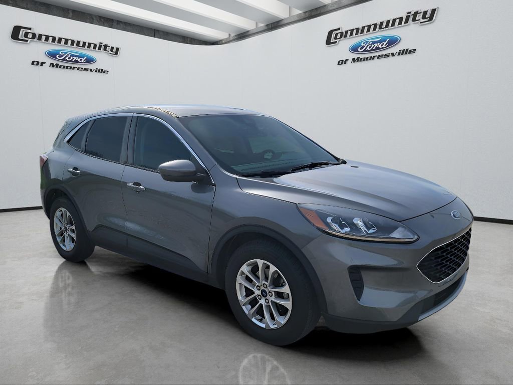 Used 2021 Ford Escape SE FWD image 3
