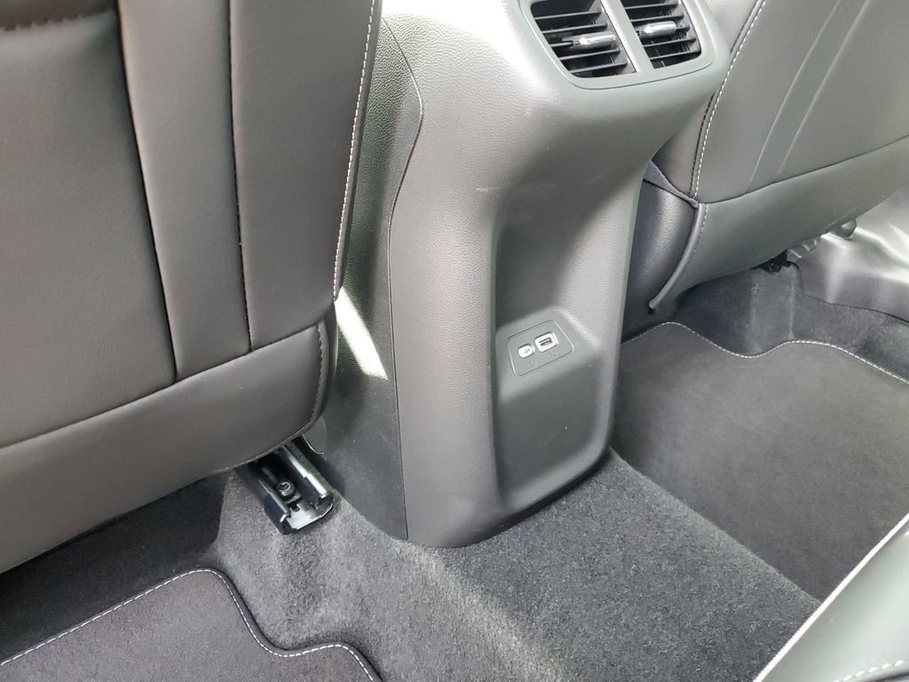 Used 2023 Buick Envision Essence AWD/4WD image 28