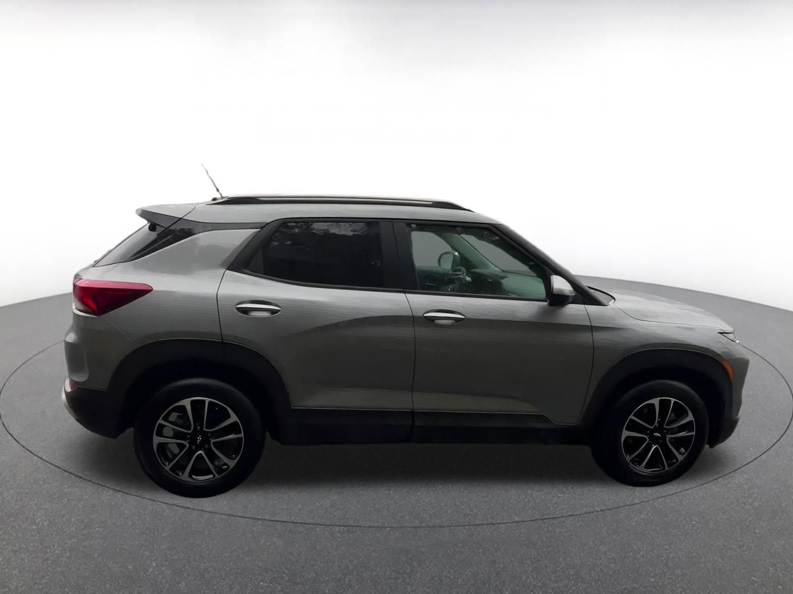 Used 2025 Chevrolet TrailBlazer LT image 16