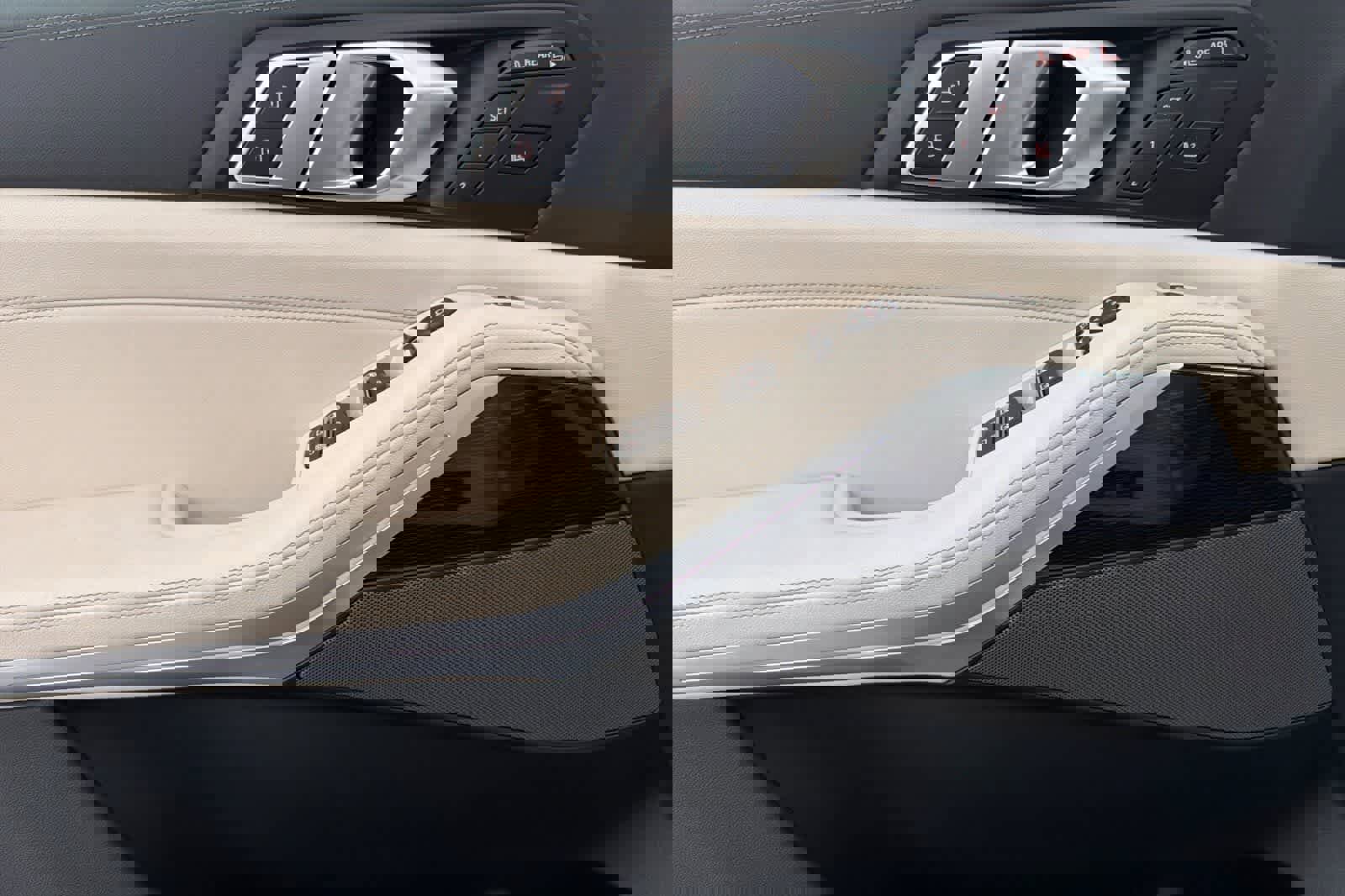 Used 2026 BMW X7 xDrive40i w/ M Sport Package image 12