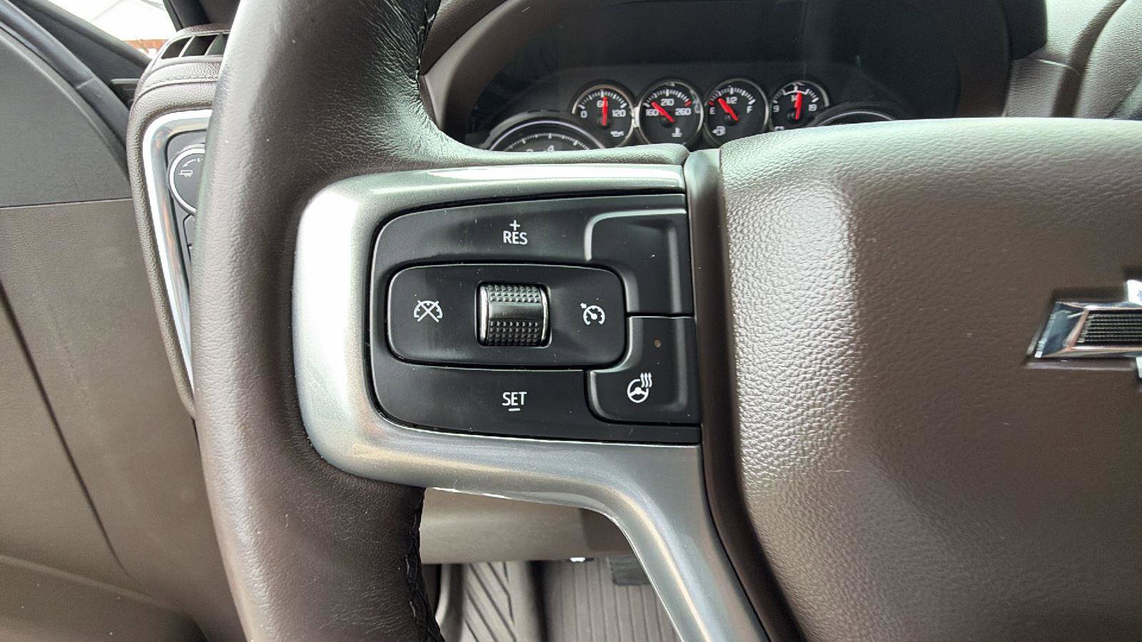 Used 2022 Chevrolet Silverado 1500 RST AWD/4WD image 24