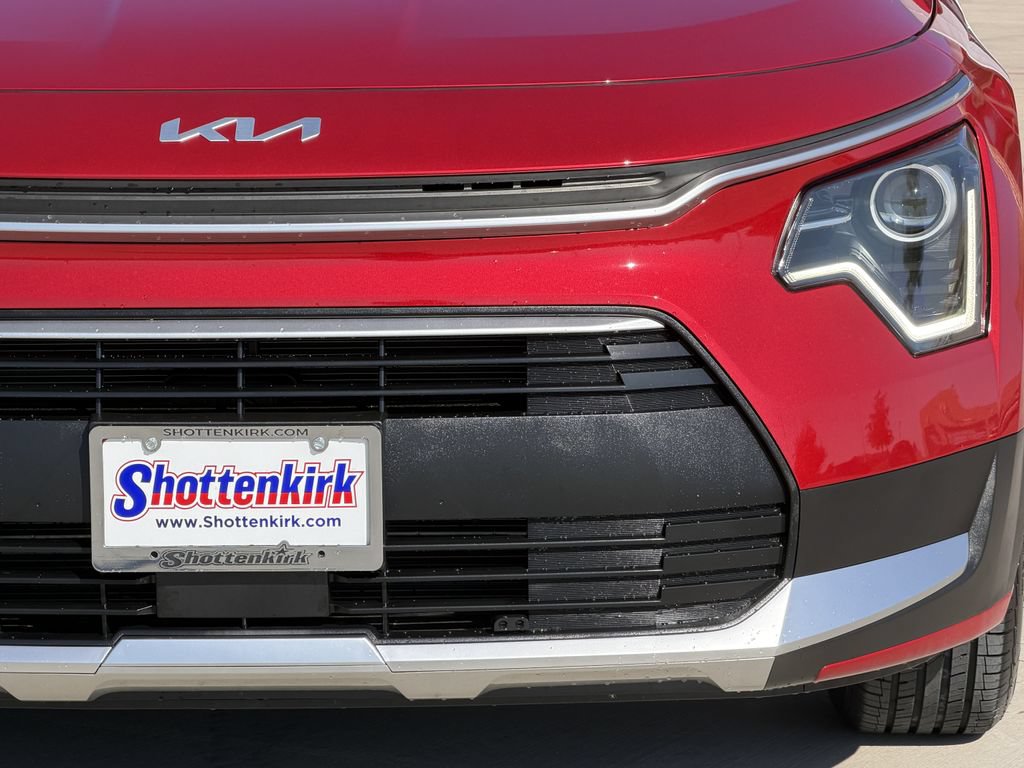 Used 2024 Kia Niro EX FWD image 8