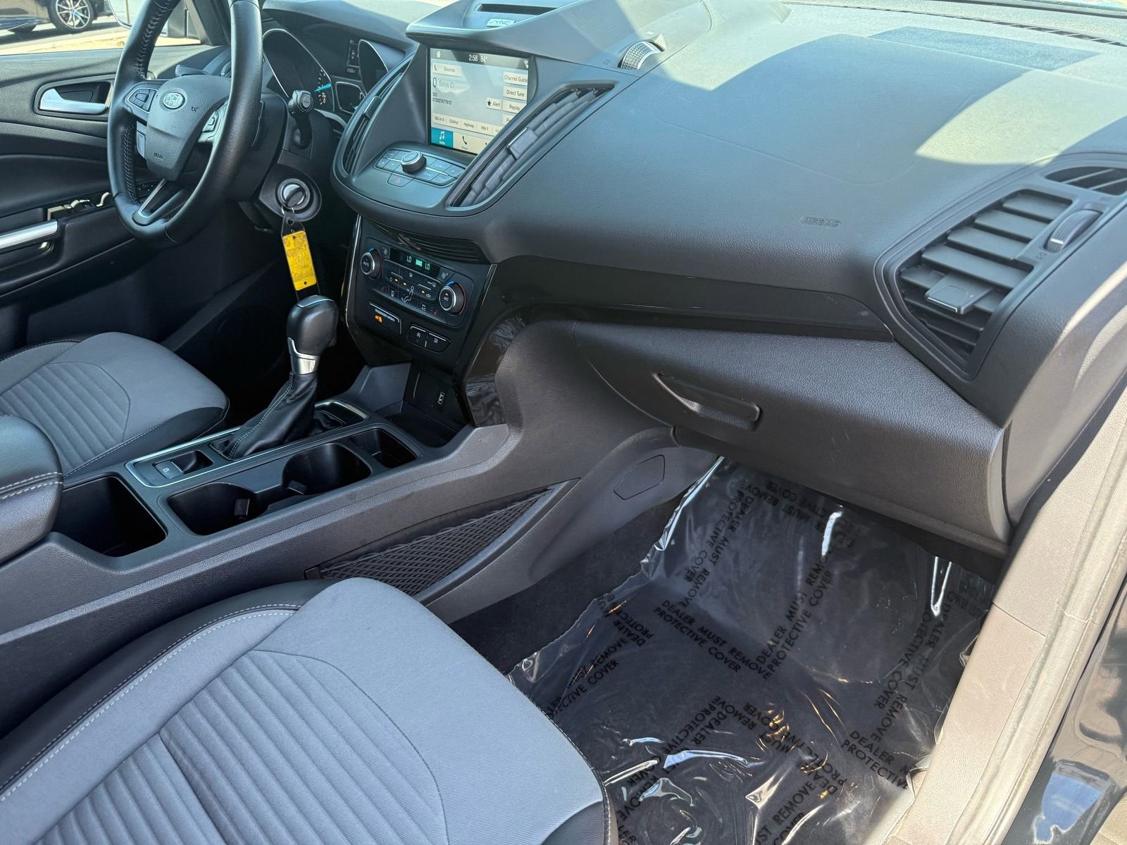 Used 2017 Ford Escape SE w/ Equipment Group 201A image 29