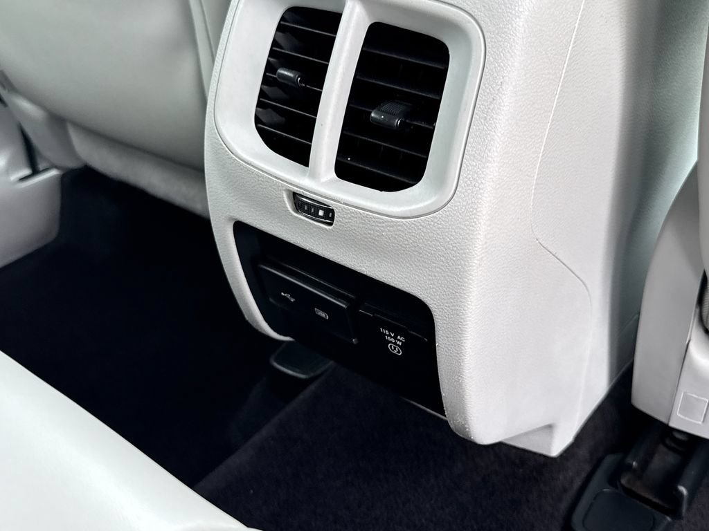 Used 2019 Jeep Cherokee Limited FWD image 18