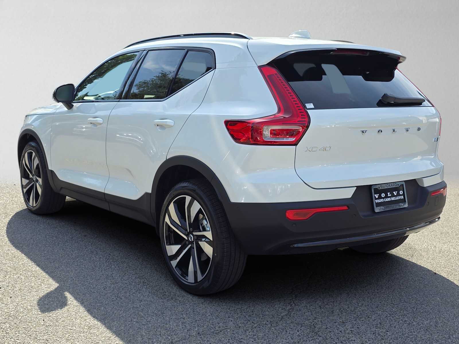 New 2026 Volvo XC40 B5 Ultra w/ Protection Package Premier AWD/4WD image 5