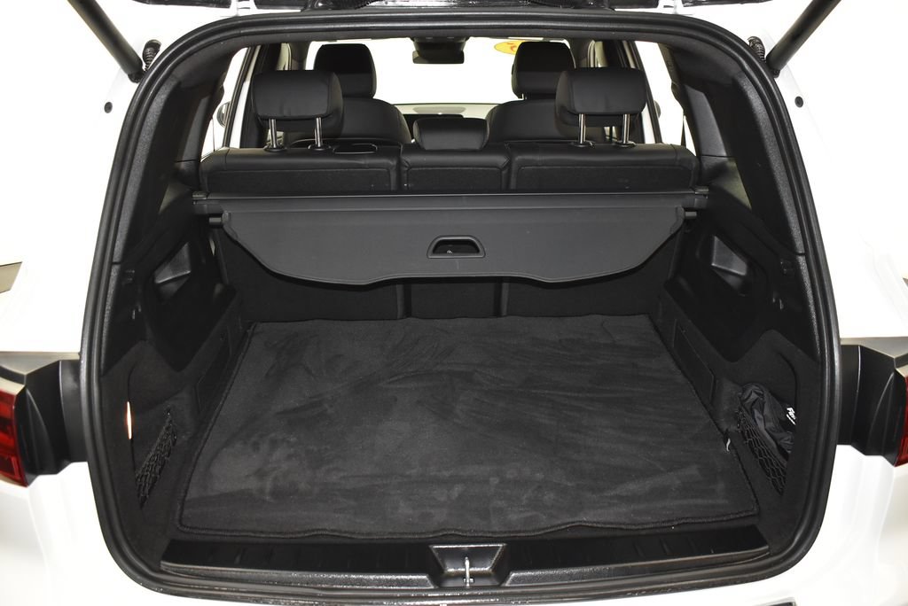 Used 2025 Mercedes-Benz GLB 250 4MATIC image 36