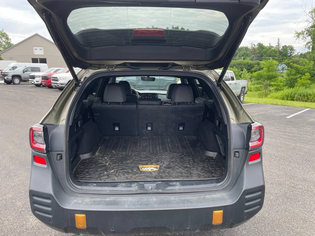 Used 2025 Subaru Outback Wilderness AWD/4WD image 5