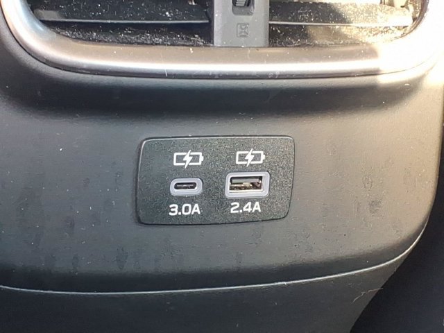 Used 2024 Subaru Legacy Premium AWD/4WD image 15