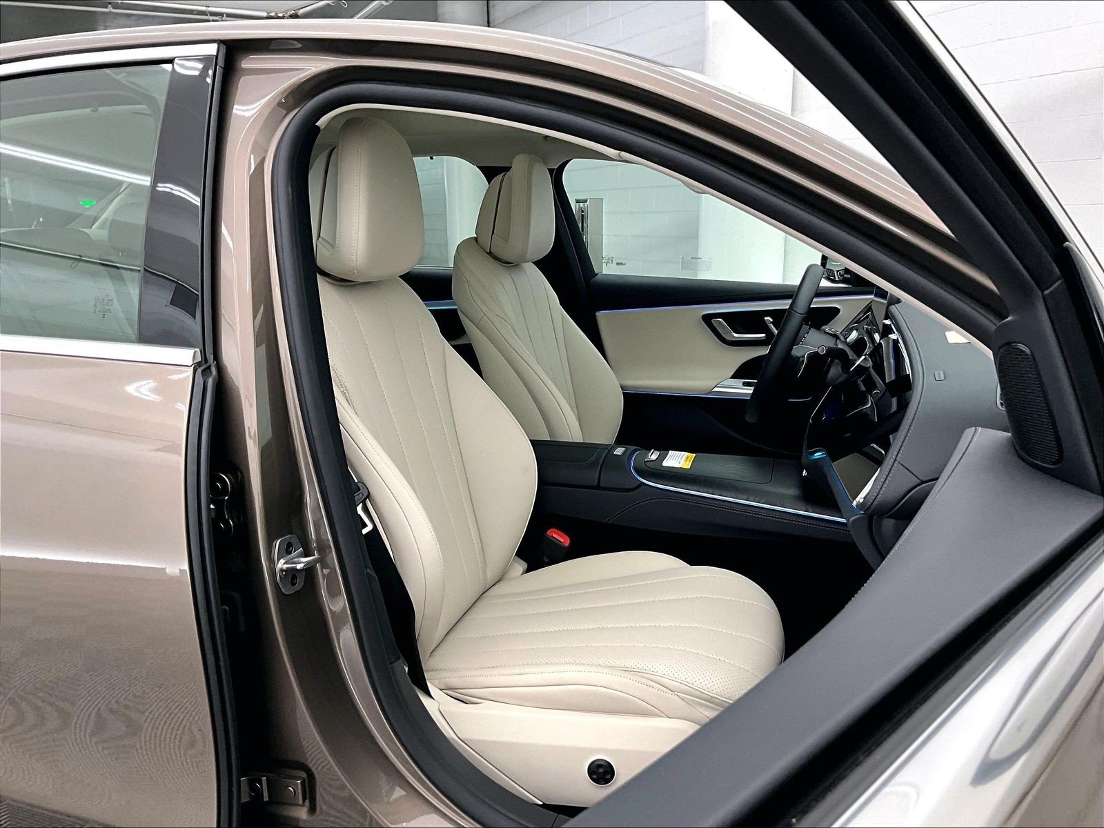 Used 2026 Mercedes-Benz E 350 Sedan image 6