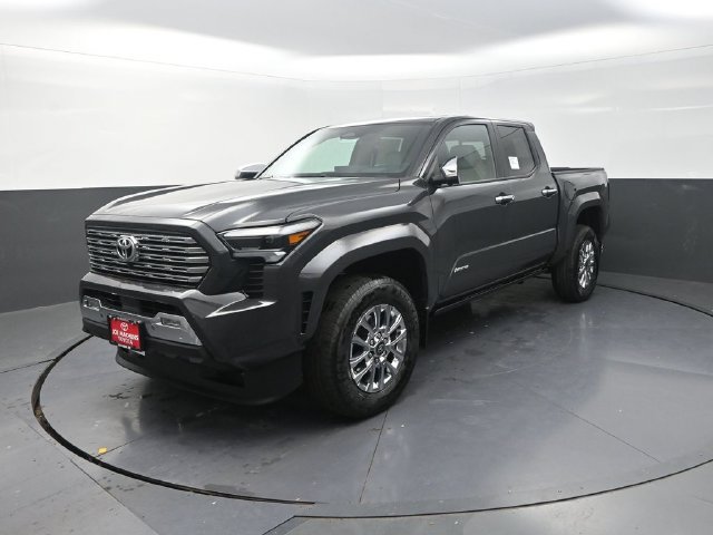 Used 2026 Toyota Tacoma Limited AWD/4WD image 3