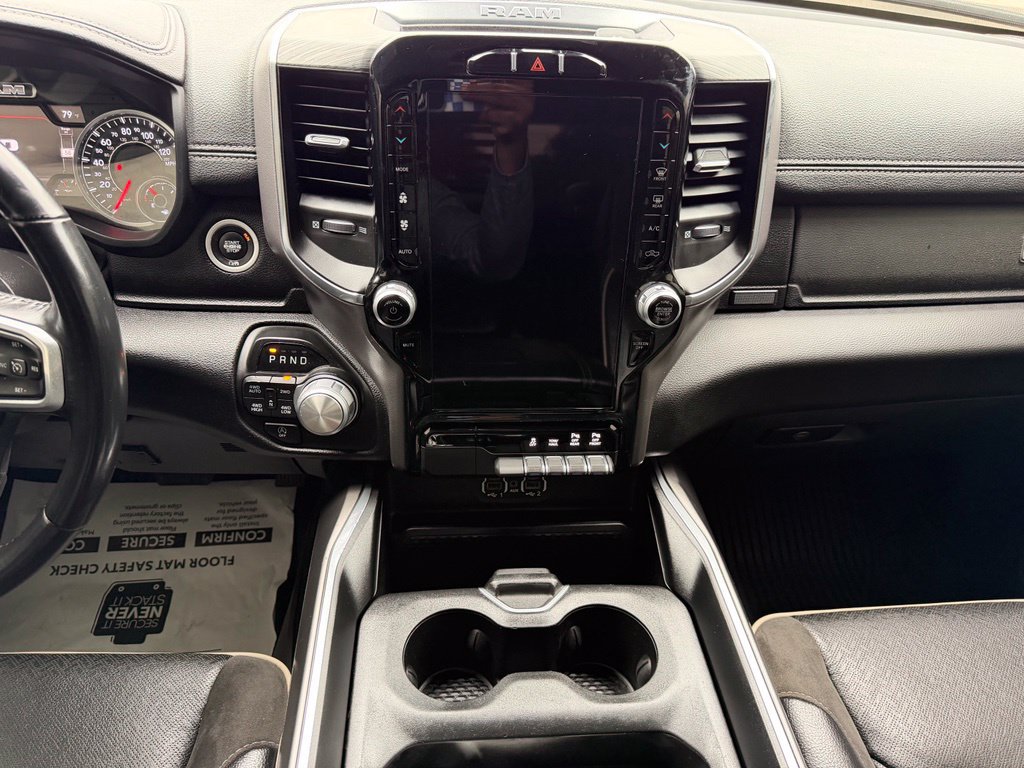 Used 2024 RAM 1500 Laramie AWD/4WD image 23