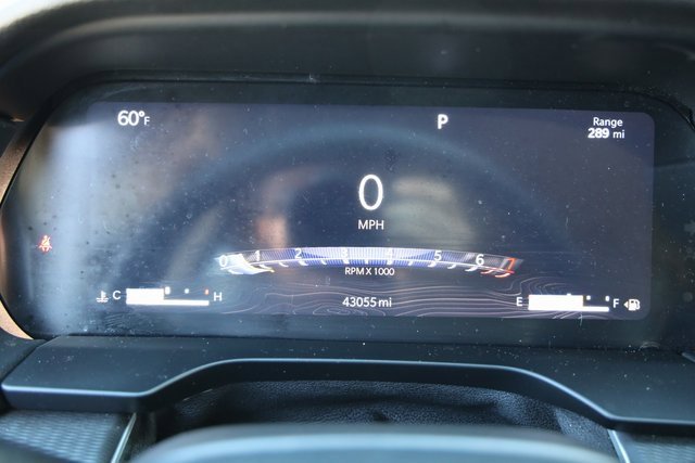 Used 2024 Jeep Grand Cherokee L Laredo w/ Luxury Tech Group I image 16