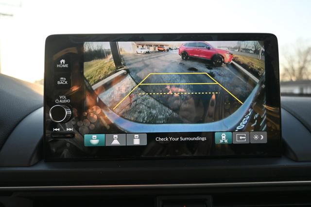 Used 2025 Honda Pilot Touring image 45