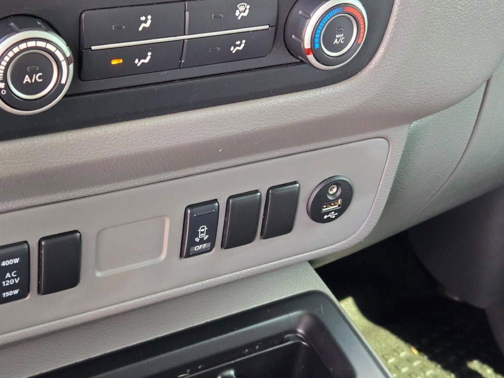 Used 2014 Nissan NV 2500 SV w/ Technology Package image 21