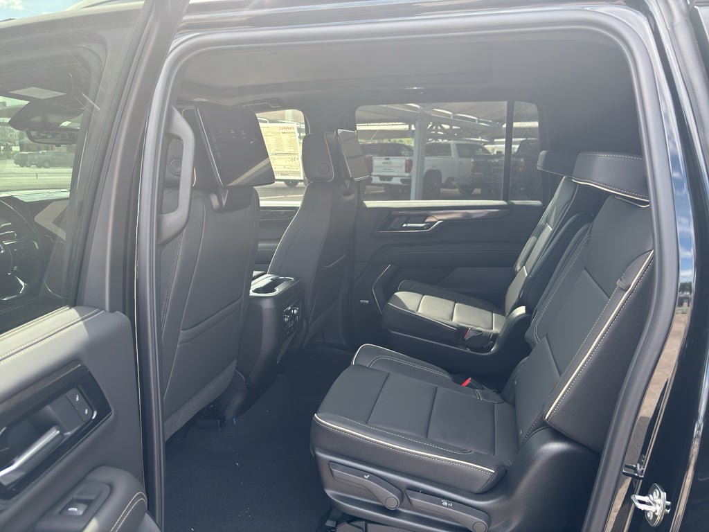 New 2026 GMC Yukon XL Elevation w/ Elevation Premium Package AWD/4WD image 15
