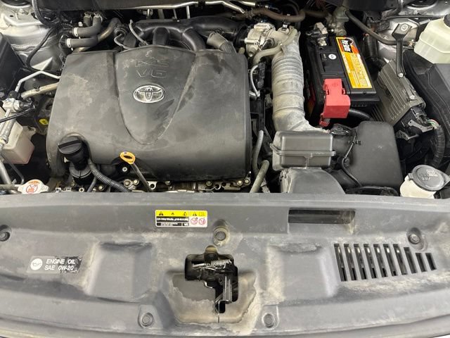 Used 2020 Toyota Highlander XLE w/ Protection Package #3 AWD/4WD image 21