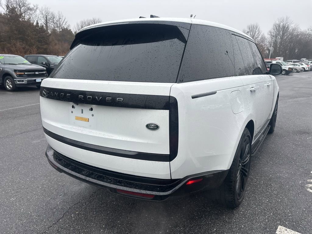 Used 2023 Land Rover Range Rover SE image 5