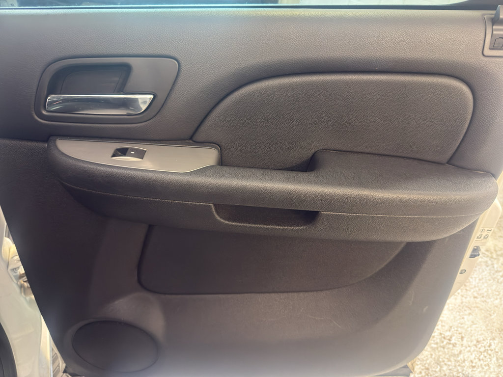 Used 2011 Chevrolet Avalanche LT w/ Luxury Package image 23