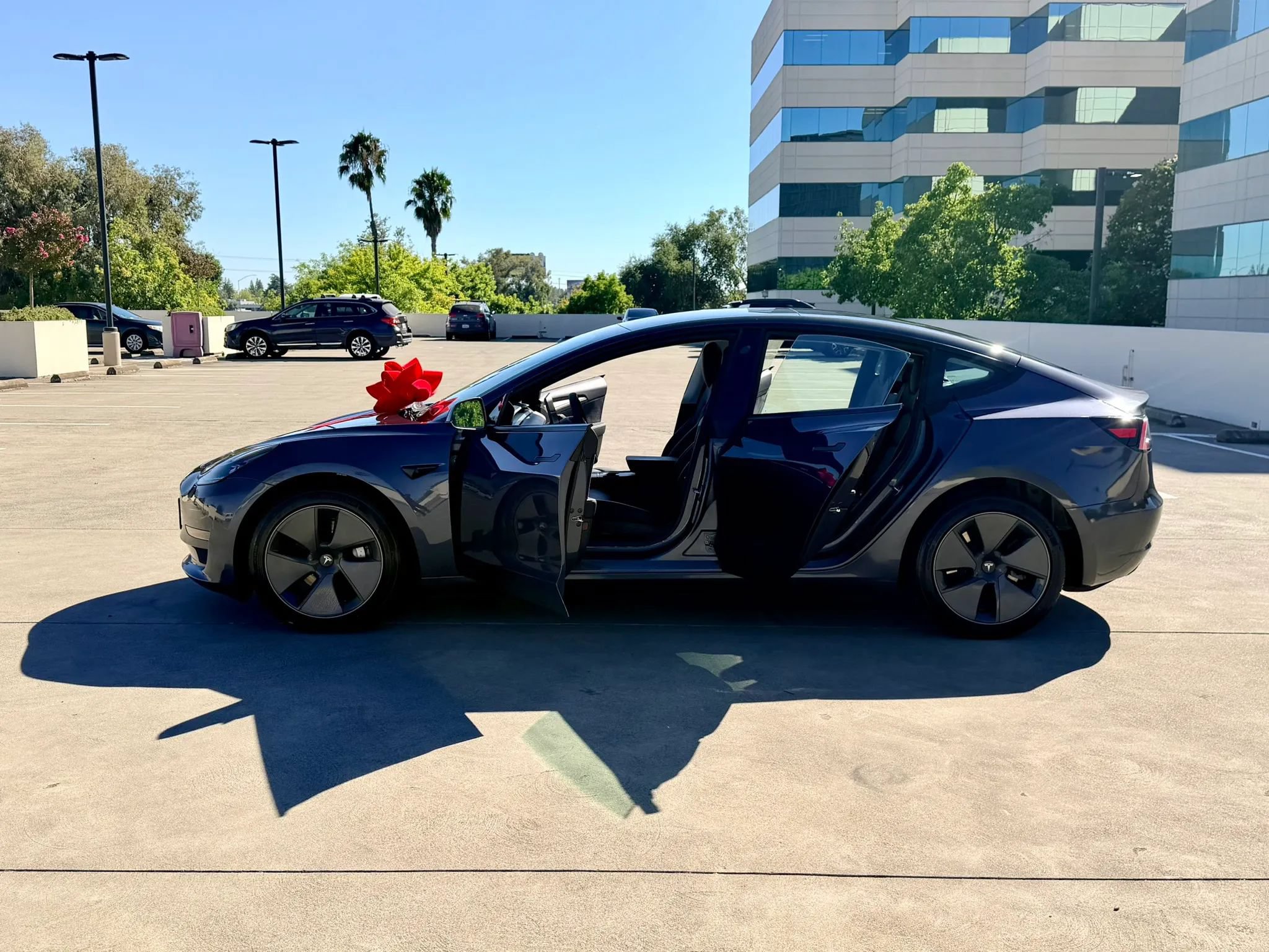 Used 2023 Tesla Model 3 Standard Range RWD image 40