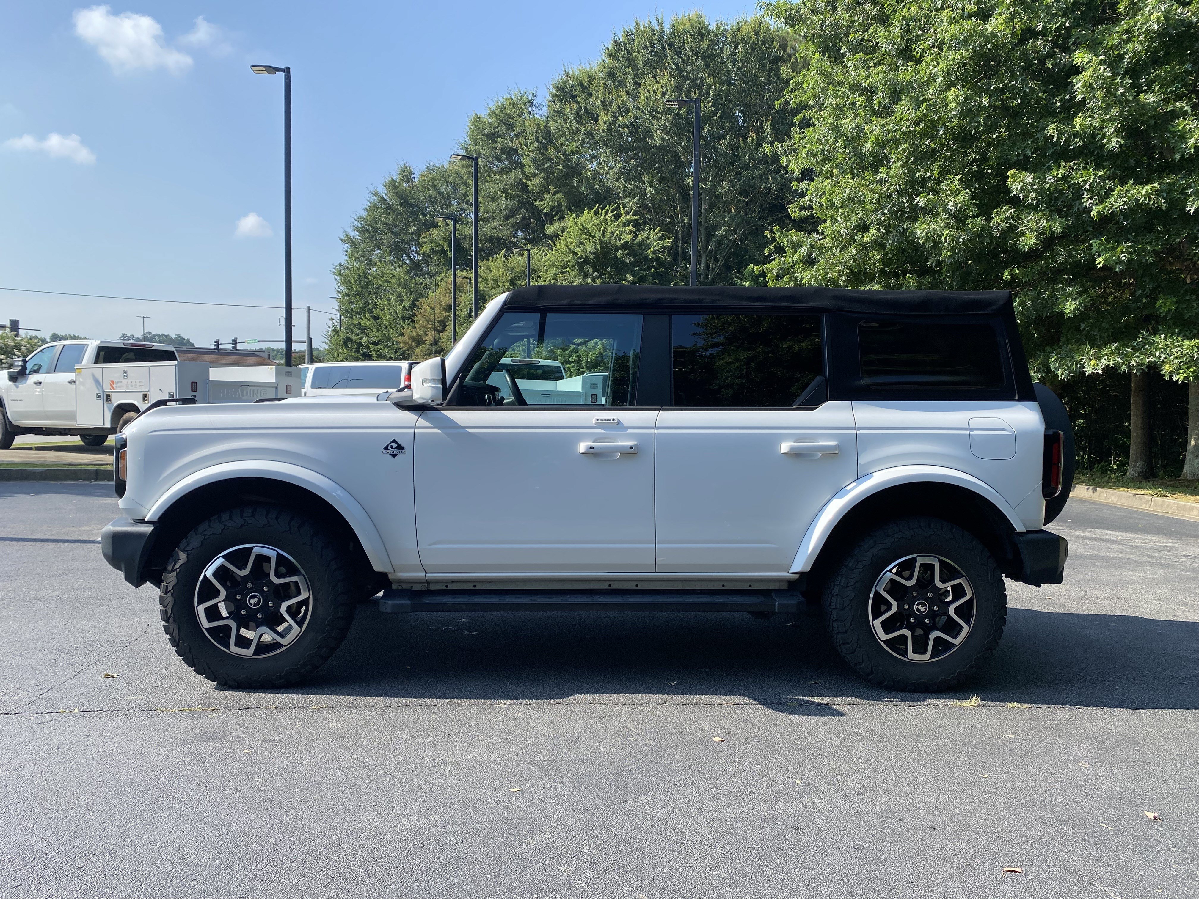 Used 2022 Ford Bronco Outer Banks AWD/4WD image 6