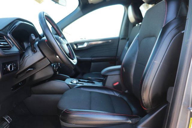 Used 2024 Ford Escape ST-Line image 10