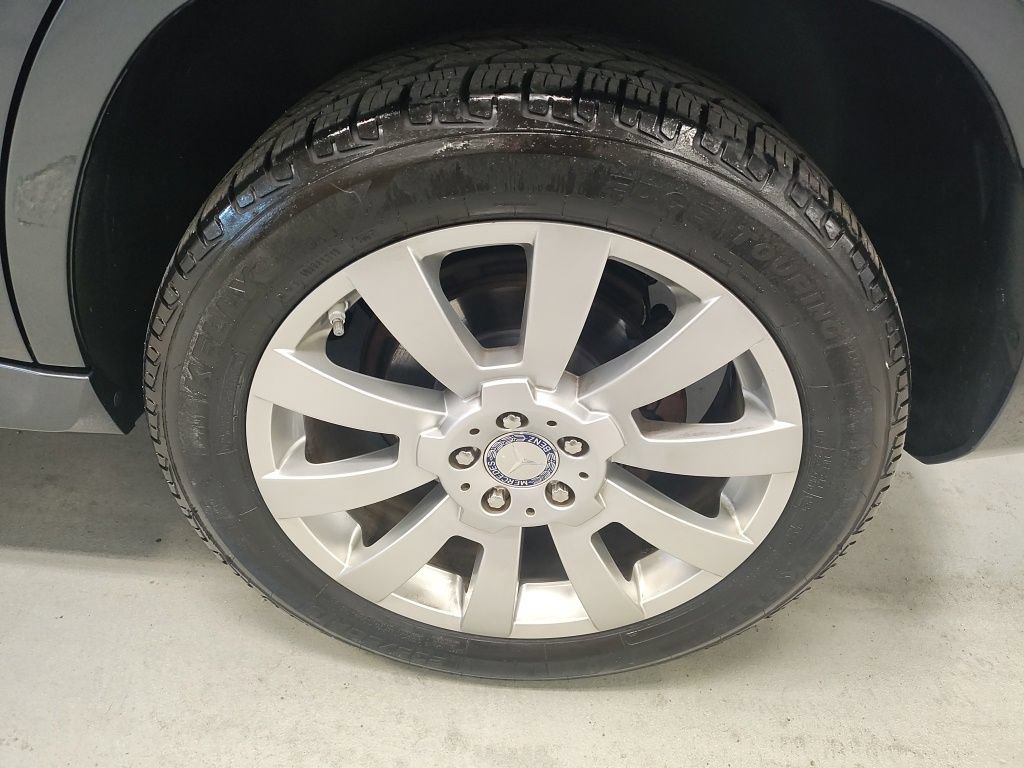 Used 2011 Mercedes-Benz GLK 350 4MATIC image 19