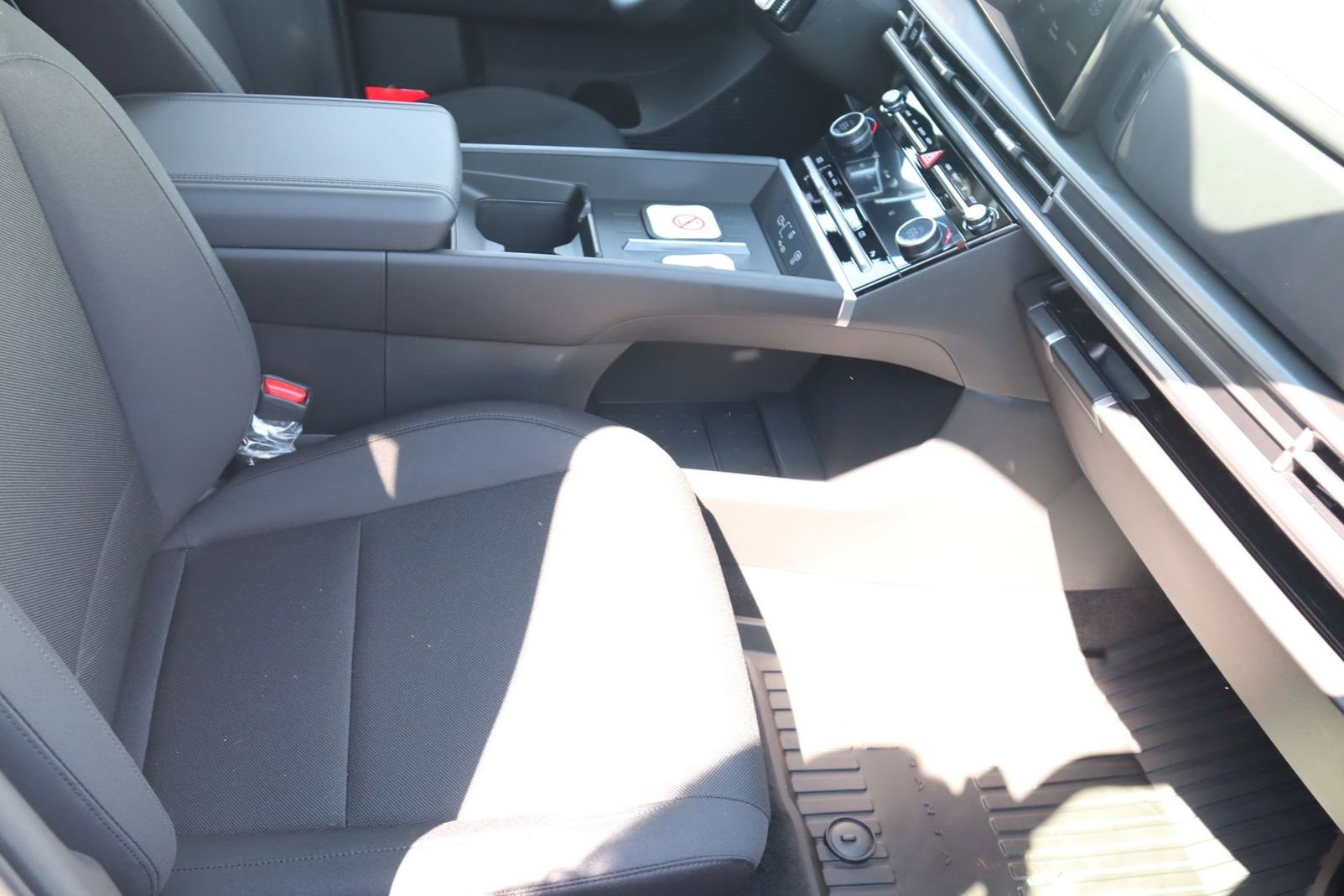 New 2025 Hyundai Elantra Sport image 18