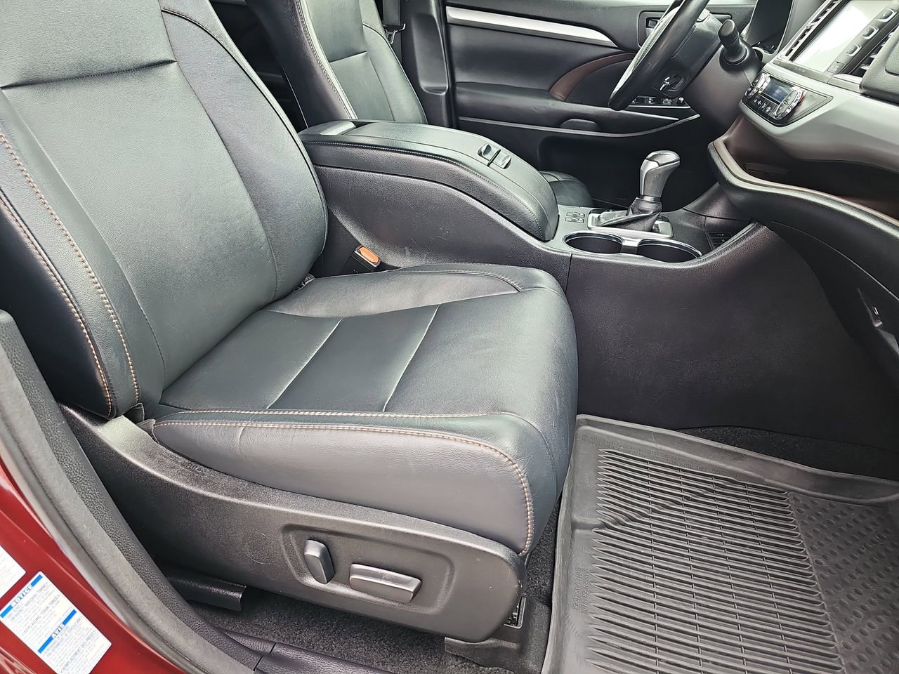 Used 2017 Toyota Highlander XLE w/ Protection Package #3 image 13