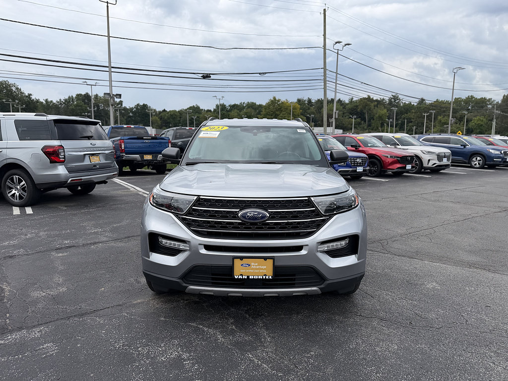 Certified 2023 Ford Explorer XLT w/ Equipment Group 202A AWD/4WD image 10