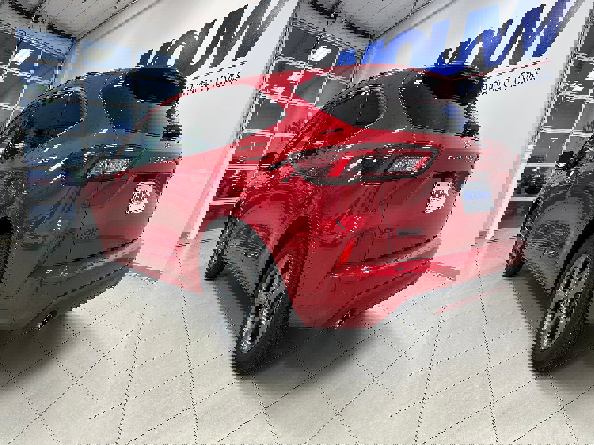 Used 2023 Ford Escape ST-Line Select w/ Tech Pack #2 image 6