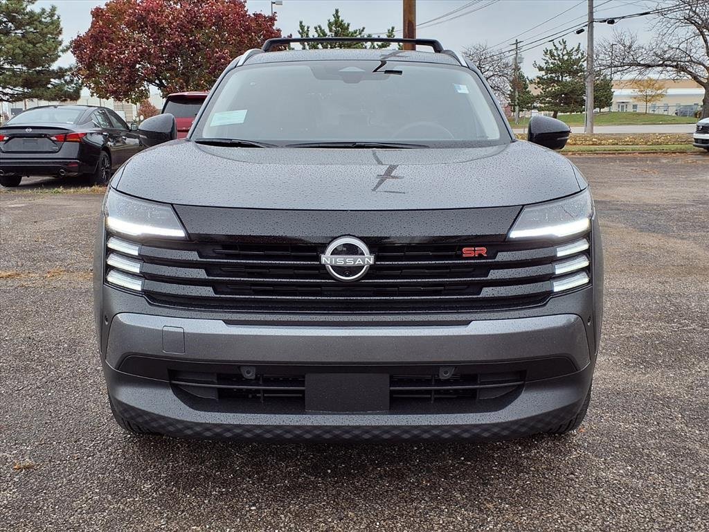 New 2026 Nissan Kicks SR w/ Cold Weather Package image 2