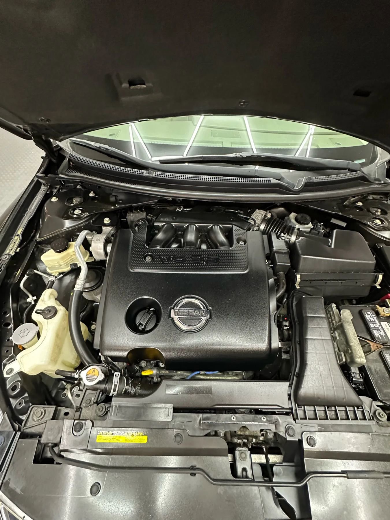 Used 2011 Nissan Altima 3.5 SR w/ 3.5SR Premium Pkg FWD image 27
