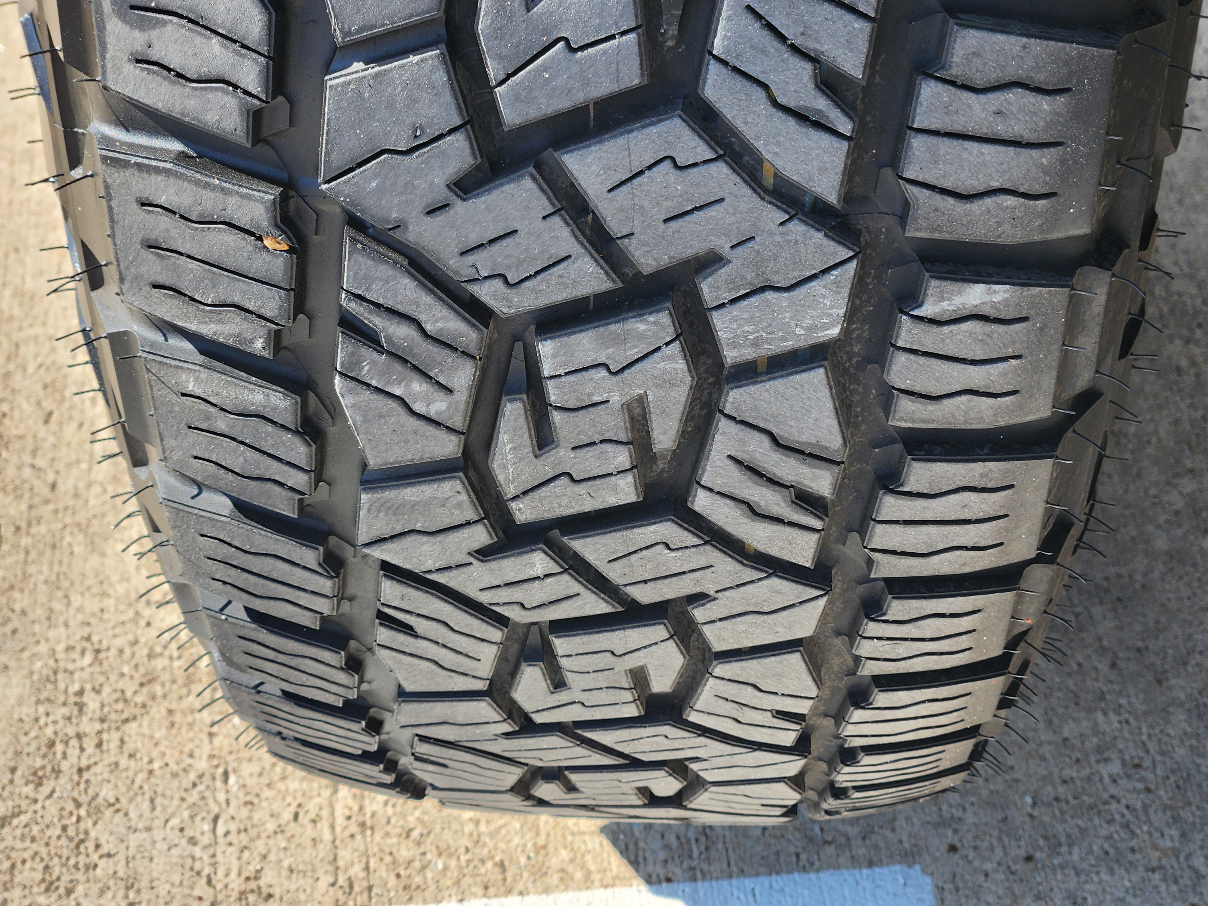 Used 2025 Lexus GX 550 image 11