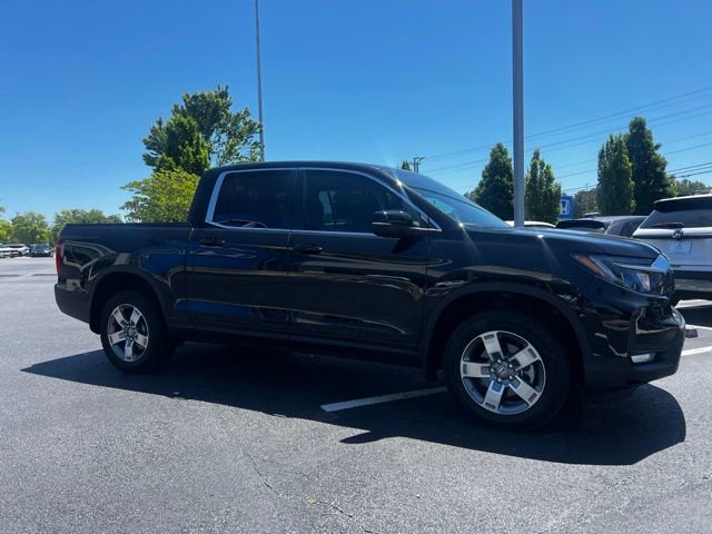 Certified 2025 Honda Ridgeline RTL image 4