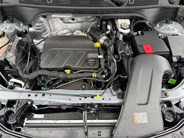 Used 2025 Buick Envista Preferred image 25