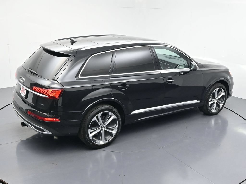 Used 2022 Audi Q7 3.0T Premium Plus w/ Premium Plus Package AWD/4WD image 5