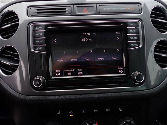 Used 2017 Volkswagen Tiguan Wolfsburg Edition FWD image 21