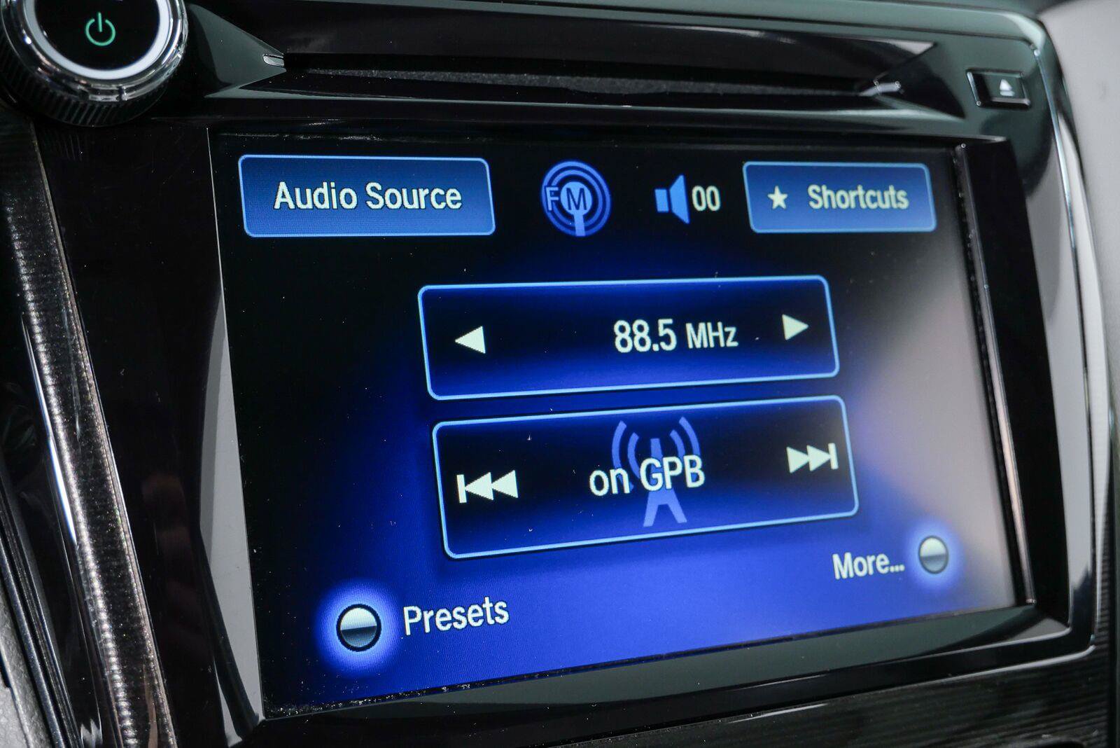 Used 2016 Honda Odyssey Touring image 14
