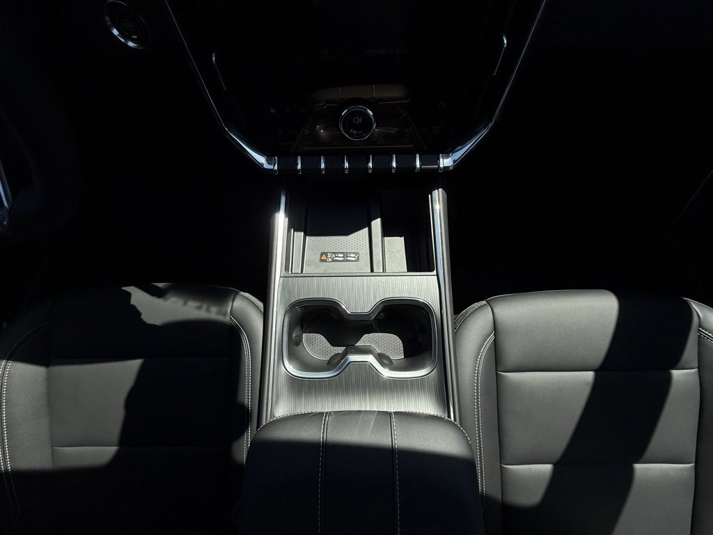 New 2025 GMC Acadia Elevation w/ Elevation Premium Package image 16