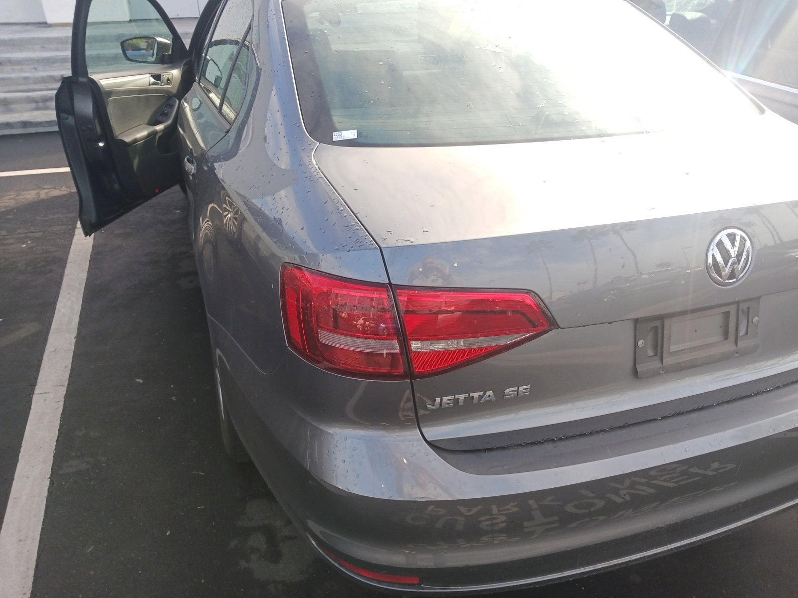 Used 2015 Volkswagen Jetta SE image 4