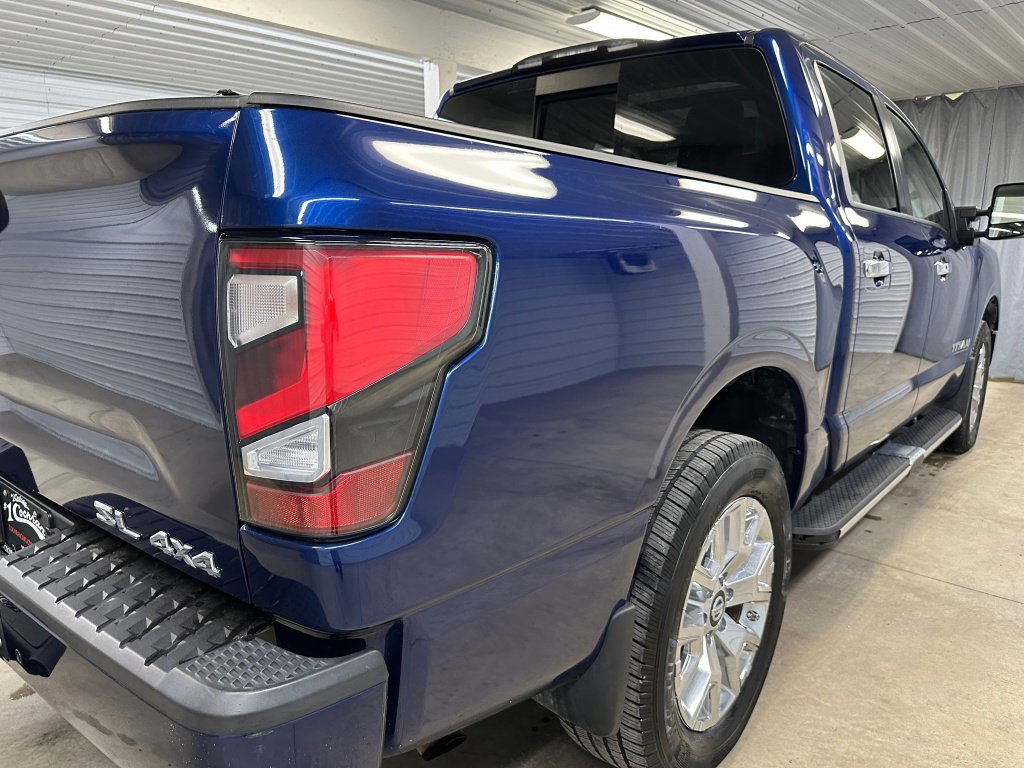 Used 2021 Nissan Titan SL w/ Moonroof Package image 26