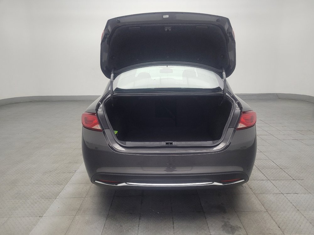 Used 2017 Chrysler 200 Limited Platinum w/ Comfort & Convenience Group image 29