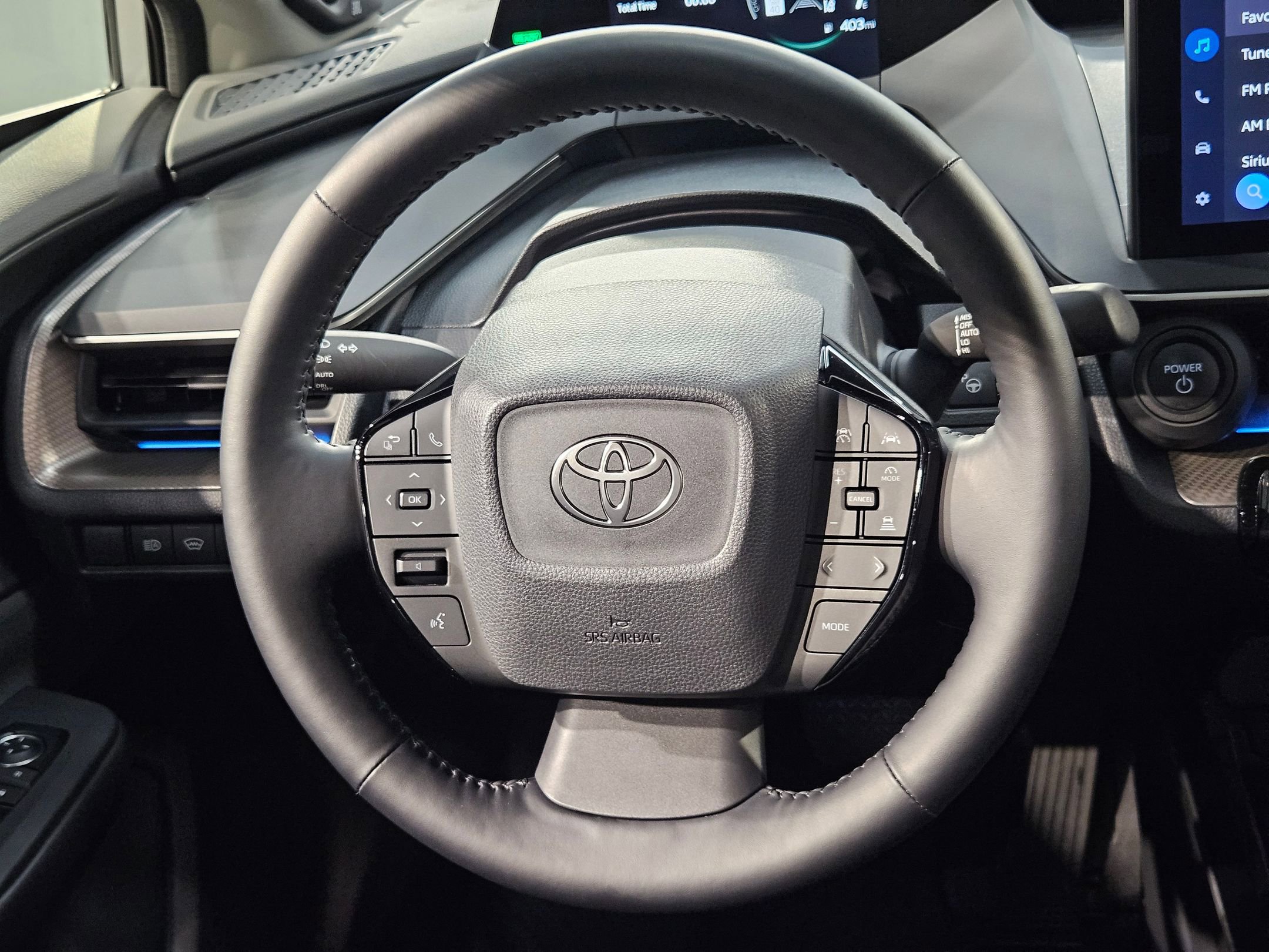 Used 2025 Toyota Prius Limited w/ Limited Premium Package FWD image 27