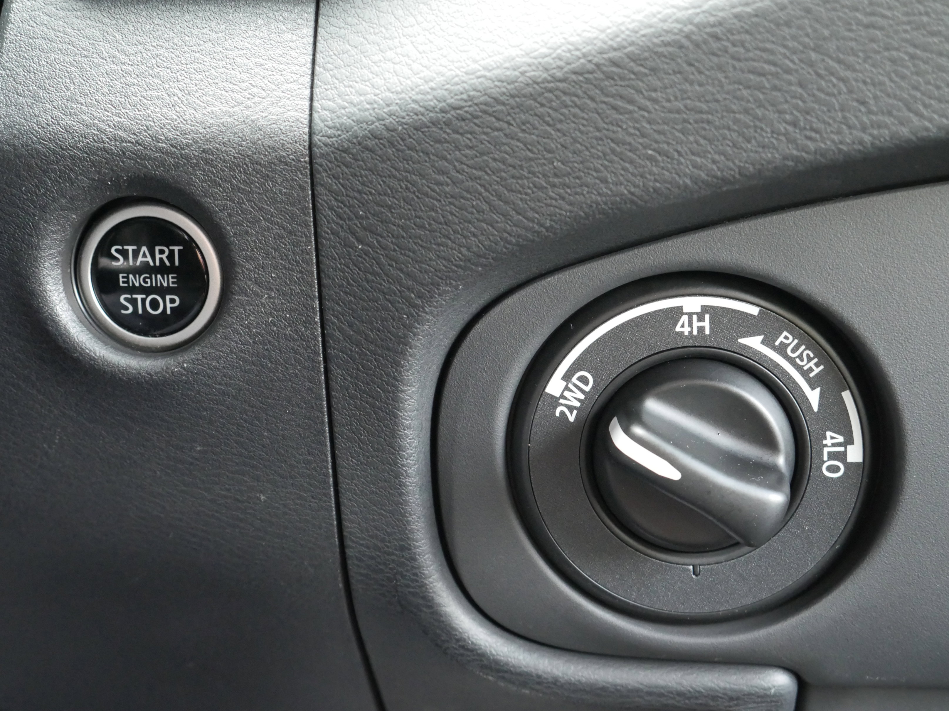 Certified 2023 Nissan Frontier PRO-4X w/ Pro Convenience Package image 8