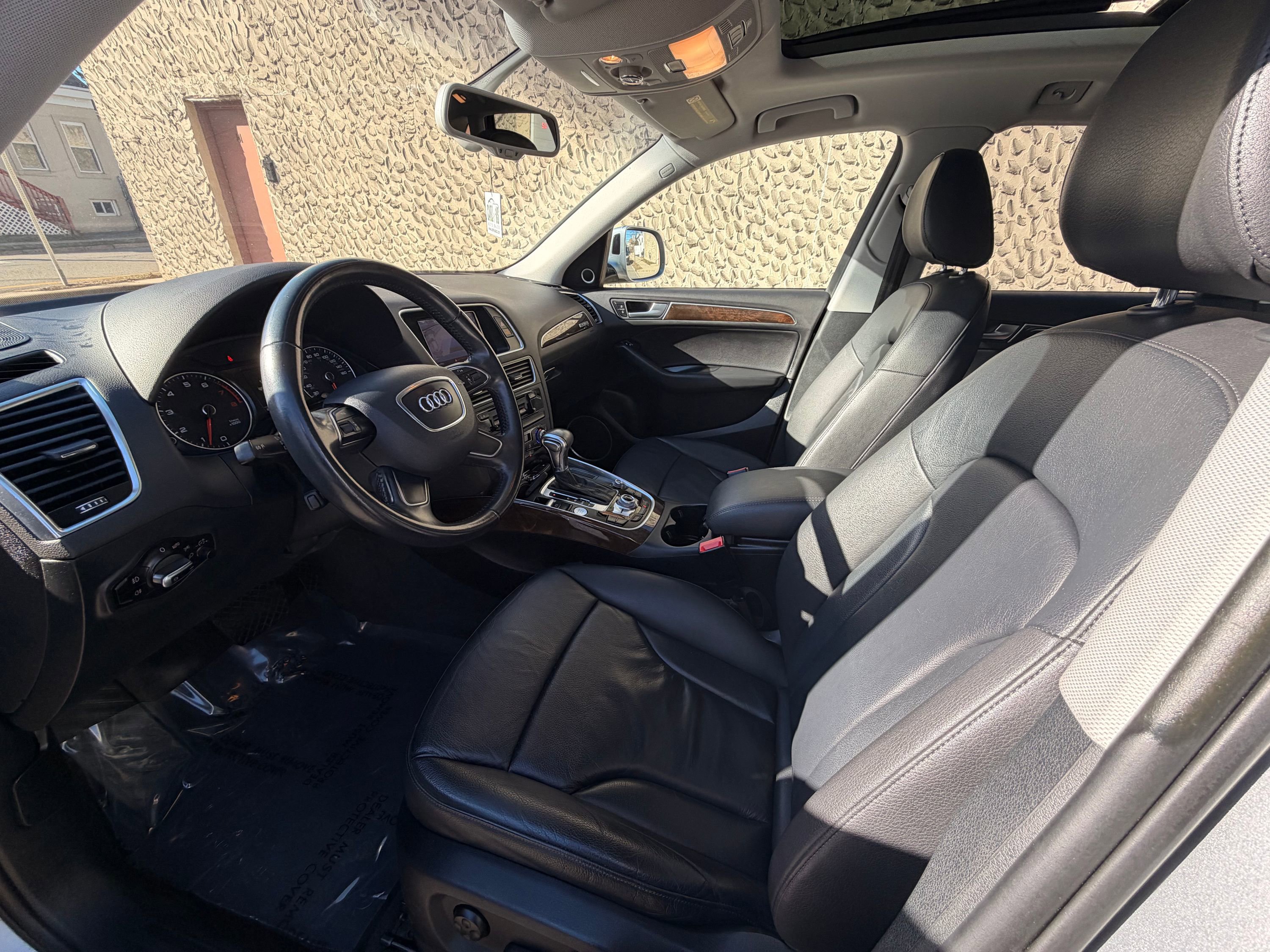 Used 2016 Audi Q5 2.0T Premium Plus w/ Technology Package image 23