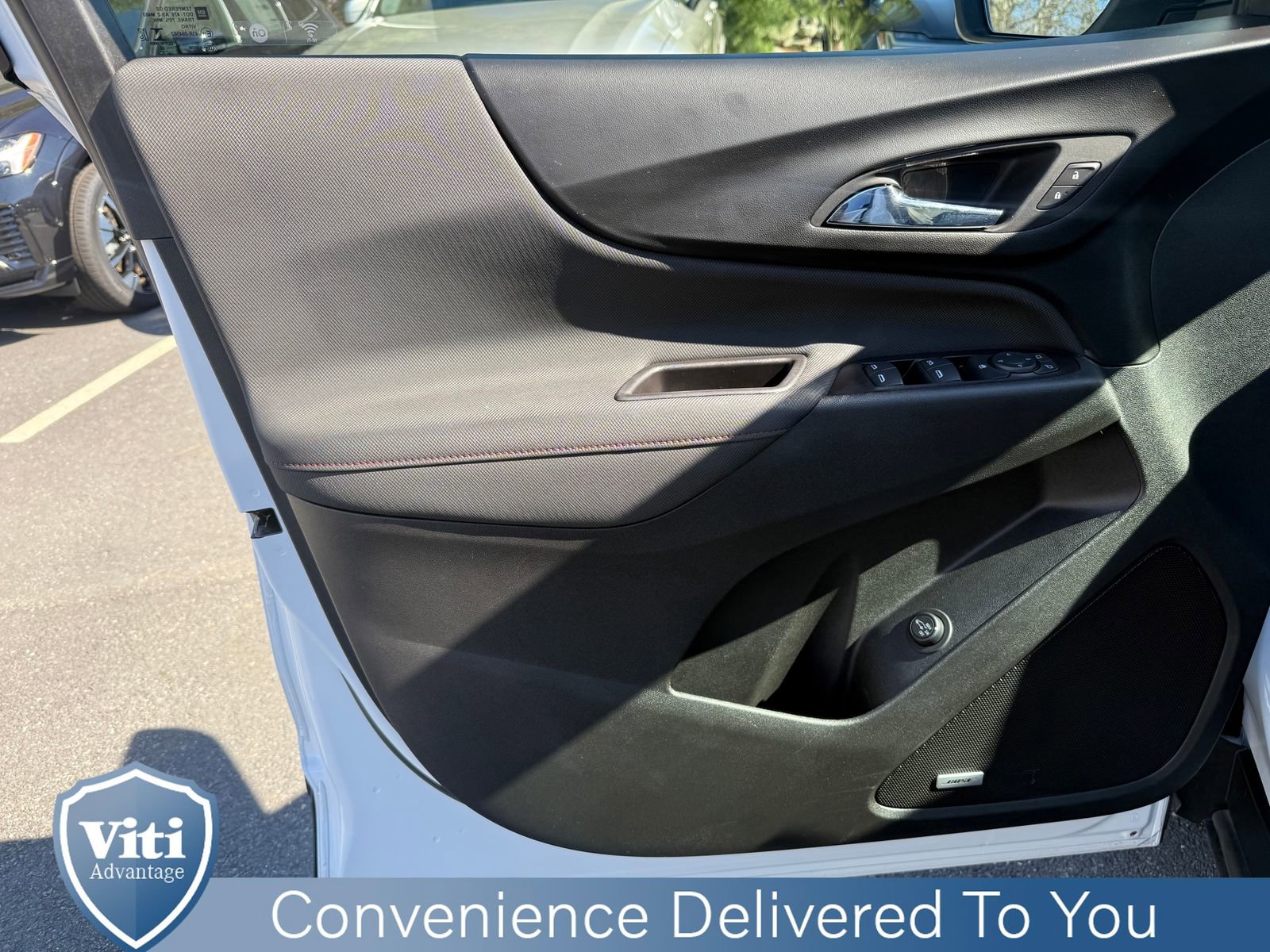 Used 2022 Chevrolet Equinox RS w/ RS Leather Package AWD/4WD image 16